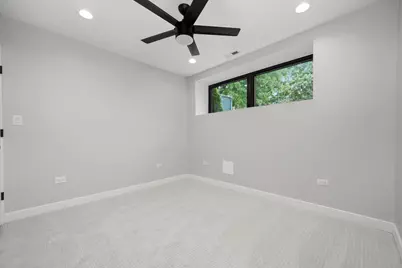 3027 N Elbridge Avenue, Chicago, IL 60618 - Photo 11