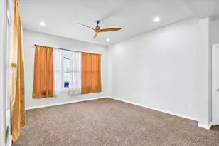 412 Doisy Ln, Champaign, IL 61822 - Photo 7