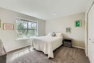 3222 N Heritage Ln, Arlington Heights, IL 60004 - Photo 13