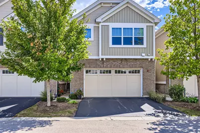 3222 N Heritage Lane, Arlington Heights, IL 60004 - Photo 1