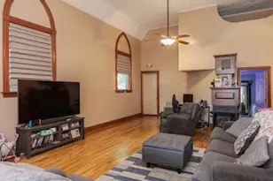 101 E Grove St, Pontiac, IL 61764 - Photo 9