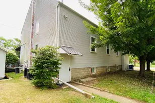 101 E Grove St, Pontiac, IL 61764 - Photo 3