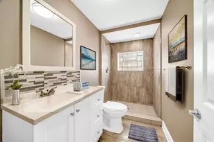 396 E Kensington Ave, Chicago, IL 60628 - Photo 7