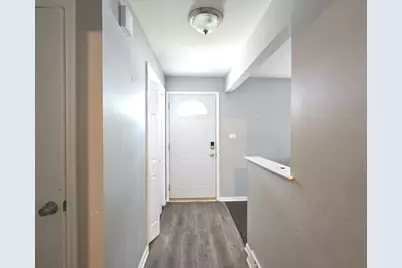 678 Muskegon Avenue, Calumet City, IL 60409 - Photo 15