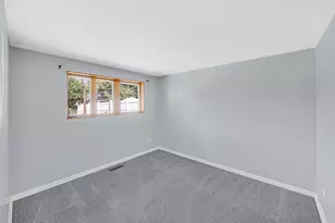 275 Frederick Dr, Chicago Heights, IL 60411 - Photo 15