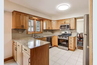 206 W Hintz Road, Arlington Heights, IL 60004 - Photo 7
