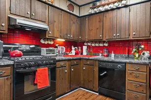 610 W Main St, West Dundee, IL 60118 - Photo 13