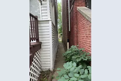 3911 N Saint Louis Avenue, Chicago, IL 60618 - Photo 3