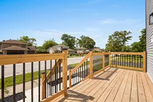 15355 7th Ave, Phoenix, IL 60426 - Photo 3