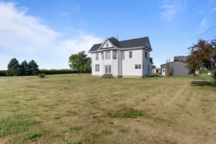 14373 N 1700 E Rd, Pontiac, IL 61764 - Photo 3