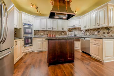 1401 Burr Oak Road #108B, Hinsdale, IL 60521 - Photo 11