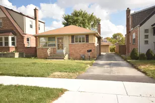 1541 N Lee Blvd, Berkeley, IL 60163 - Photo 1