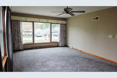 103 S Plum Street, Princeton, IL 61356 - Photo 7