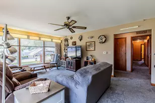 103 S Plum St, Princeton, IL 61356 - Photo 3