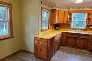 103 S Plum St, Princeton, IL 61356 - Photo 11