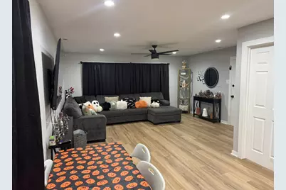 11315 S Avenue G, Chicago, IL 60617 - Photo 9