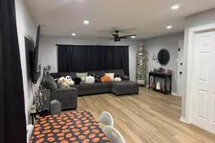 11315 S Ave G, Chicago, IL 60617 - Photo 9