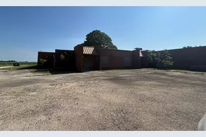 1240 N Market Street, Paxton, IL 60957 - Photo 13