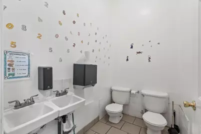 222 E 61st Street, Chicago, IL 60637 - Photo 9