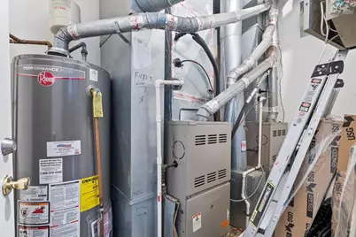 222 E 61st Street, Chicago, IL 60637 - Photo 11