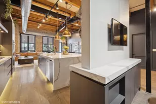 154 W Hubbard St, Chicago, IL 60654 - Photo 13