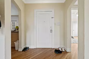 6457 N California Ave, Chicago, IL 60645 - Photo 13