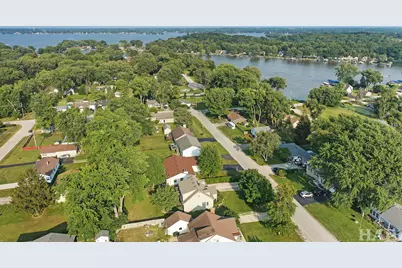 1406 Channel Beach Avenue, Johnsburg, IL 60051 - Photo 23