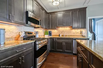 1199 E Port Clinton Road #504, Vernon Hills, IL 60061 - Photo 3