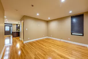 2012 W Coulter St, Chicago, IL 60608 - Photo 13