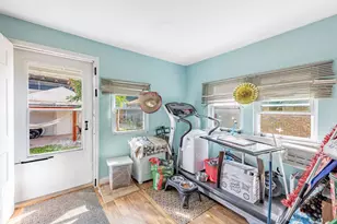 5621 S Sawyer Ave, Chicago, IL 60629 - Photo 17