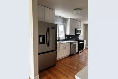 650 Greenbay Avenue E, Calumet City, IL 60409 - Photo 3