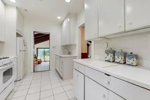 38 Brier St, Winnetka, IL 60093 - Photo 11