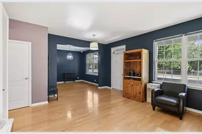 2735 Hillsboro Boulevard, Aurora, IL 60503 - Photo 3