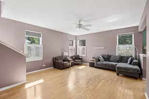 2735 Hillsboro Blvd, Aurora, IL 60503 - Photo 5