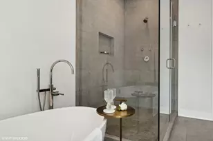 403 N Wabash Ave, Chicago, IL 60611 - Photo 31