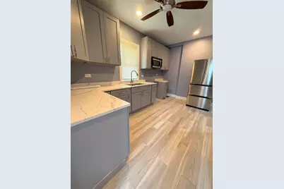 11949 S Yale Avenue, Chicago, IL 60628 - Photo 9