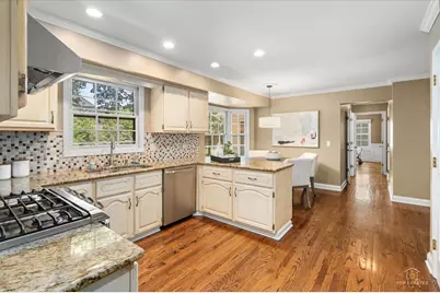 1347 Deep Run Road, Naperville, IL 60540 - Photo 7