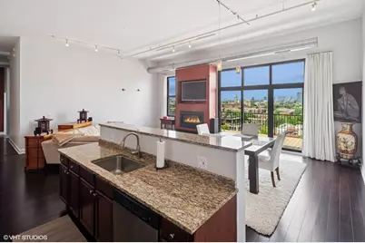 1524 S Sangamon Street #802, Chicago, IL 60608 - Photo 3