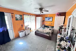 57 Robin Rd, Carpentersville, IL 60110 - Photo 5