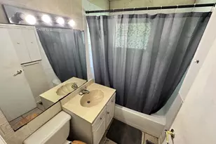 57 Robin Rd, Carpentersville, IL 60110 - Photo 9