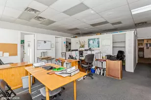 3901 Oakton St, Skokie, IL 60076 - Photo 23