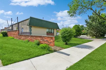 3901 Oakton Street, Skokie, IL 60076 - Photo 5