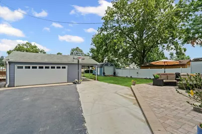 414 N Church Street, Gibson City, IL 60936 - Photo 3