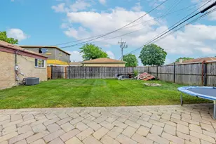 4677 W 84th Pl, Chicago, IL 60652 - Photo 25