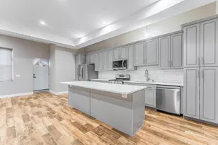 3301 W Evergreen Ave, Chicago, IL 60651 - Photo 7