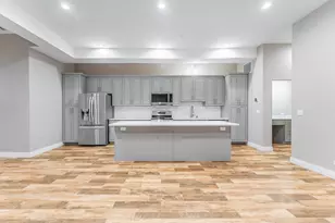 3301 W Evergreen Ave, Chicago, IL 60651 - Photo 9