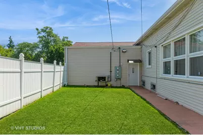 2864 Washington Street, Waukegan, IL 60085 - Photo 19