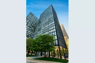 880 N Lake Shore Drive #17G, Chicago, IL 60611 - Photo 1