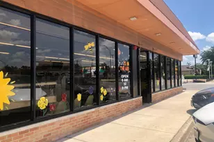 1431 W Roosevelt Rd, Broadview, IL 60155 - Photo 1