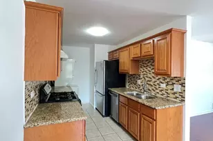 358 E Farmingdale Circle, Vernon Hills, IL 60061 - Photo 9